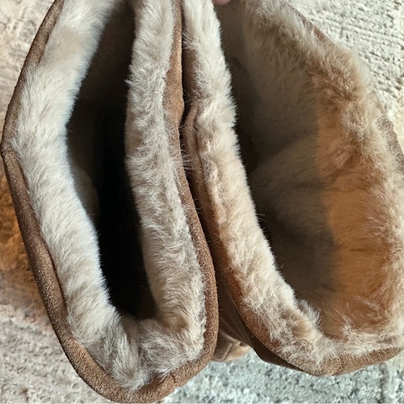 AQUATALIA Weatherproof Imperia Faux‎ Fur Lined Suede Wedge Boots Size 9.5
Tan - Picture 8 of 9